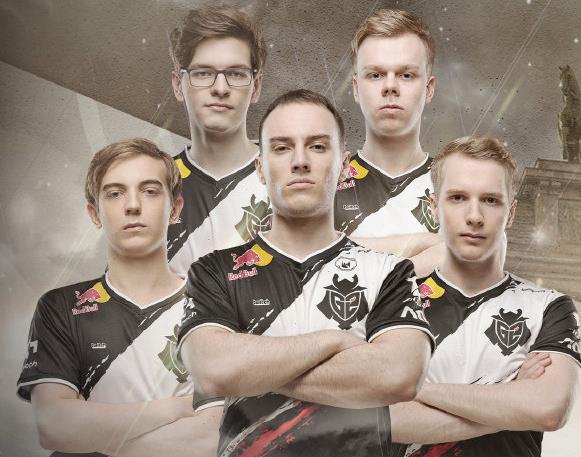 足球发展的 足球发展的