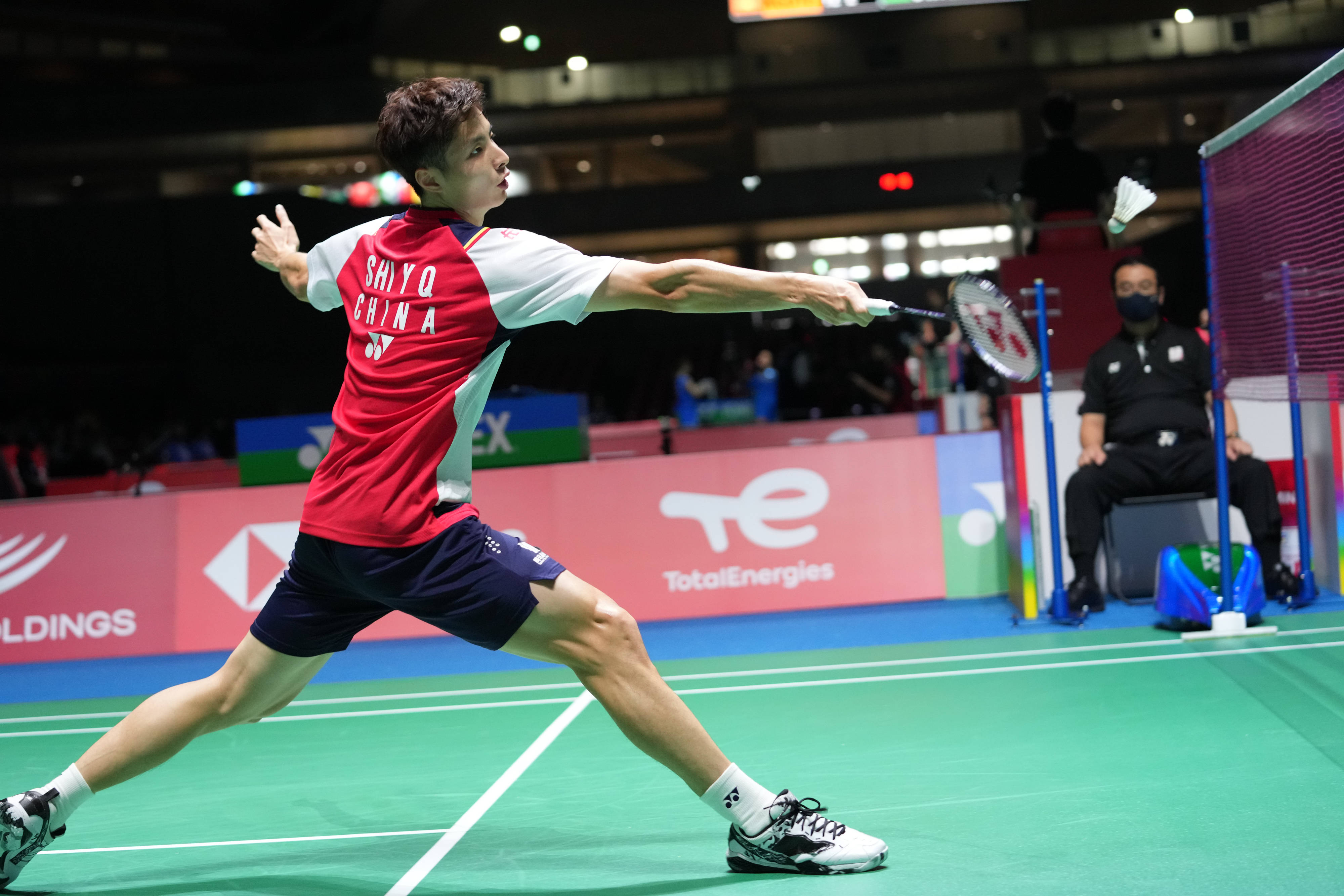 离压迫持球 离压迫持球